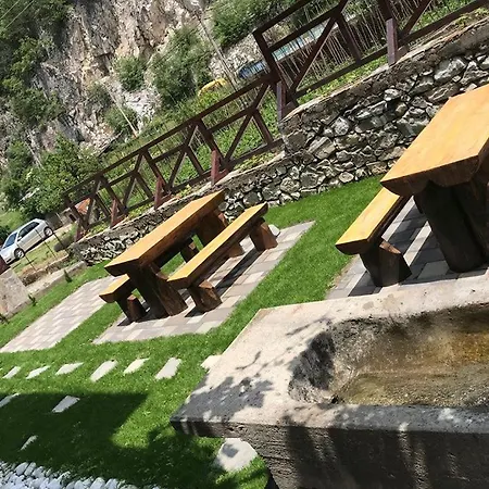 בית הארחה Viktoria Paradise דבין