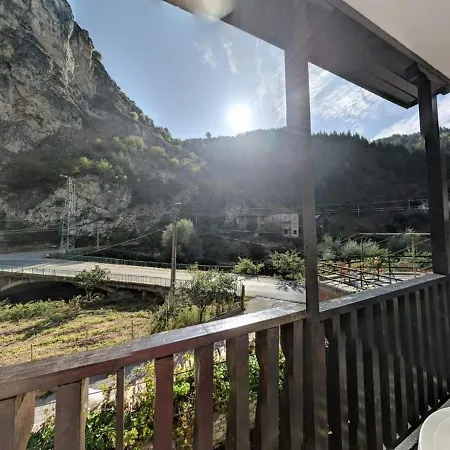 Viktoria Paradise בית הארחה