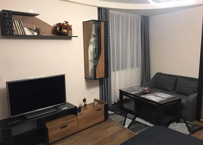 Viktoria Paradise Devin